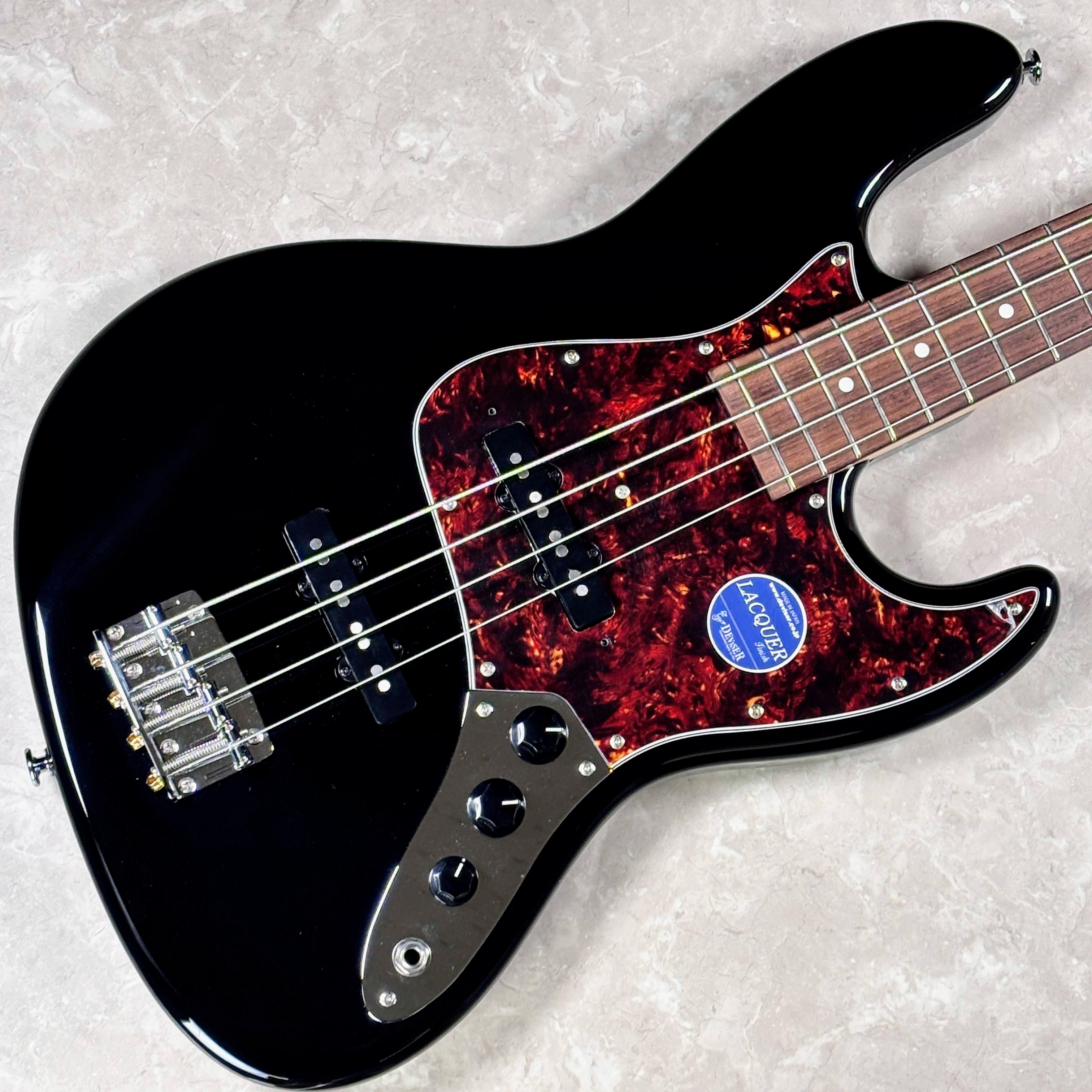 MOMOSEMJ1-STD/R Black