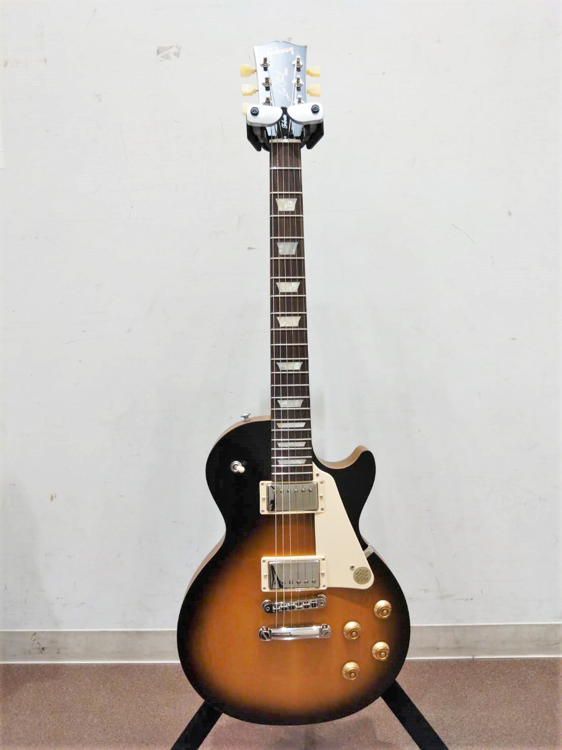 GibsonLes Paul Tribute Satin