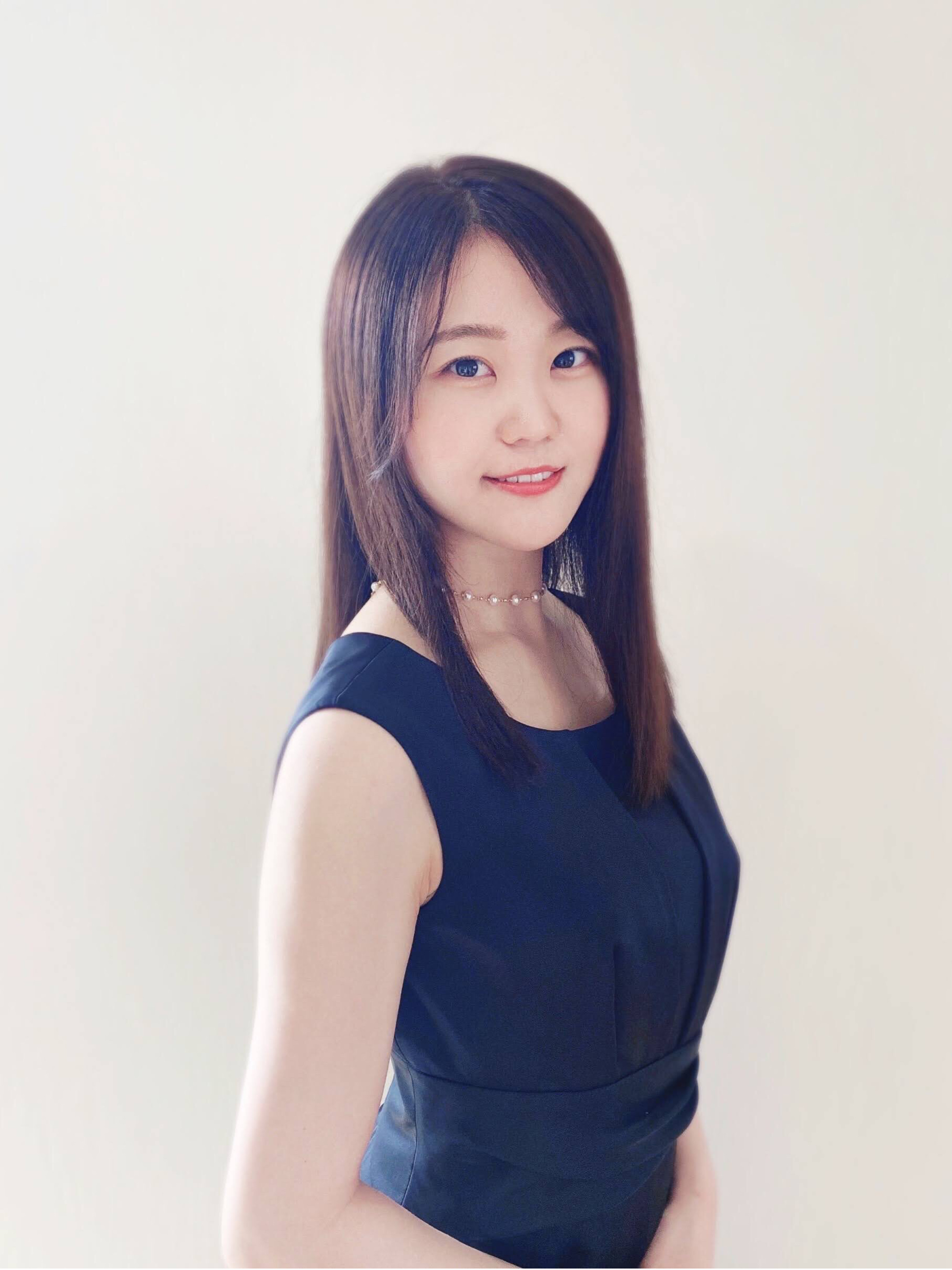 CONTENTS講師へのインタビューソルフェージュコースとは？コース概要レッスンルームのご紹介発表会イベント紹介よくあるご質問お問合せ・体験レッスン申し込み講師へのインタビュー ピアノはいつから始めましたか？始めたきっかけは？ 家の近所にピアノ教室があり、母に連れられたのがきっかけです。厳しい教室で […]