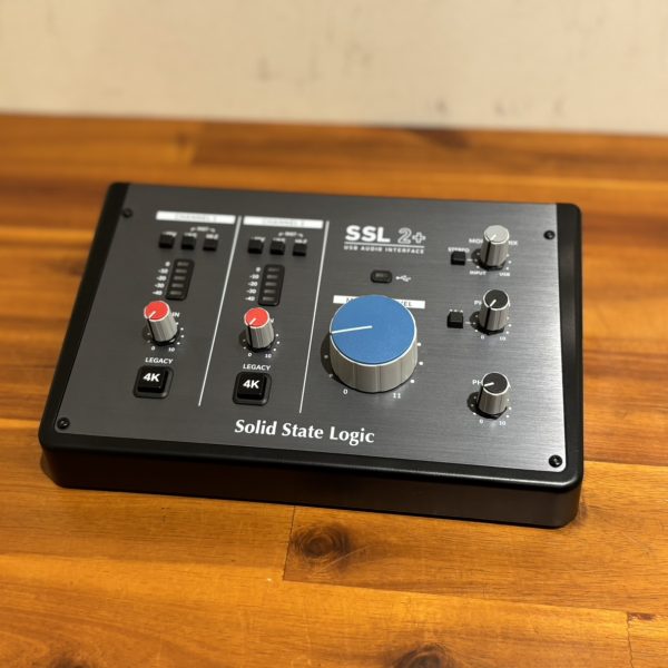Solid State Logic<br />
SSL2+<br />
通常売価￥40,700（税込）<br />
→￥36,630（税込）