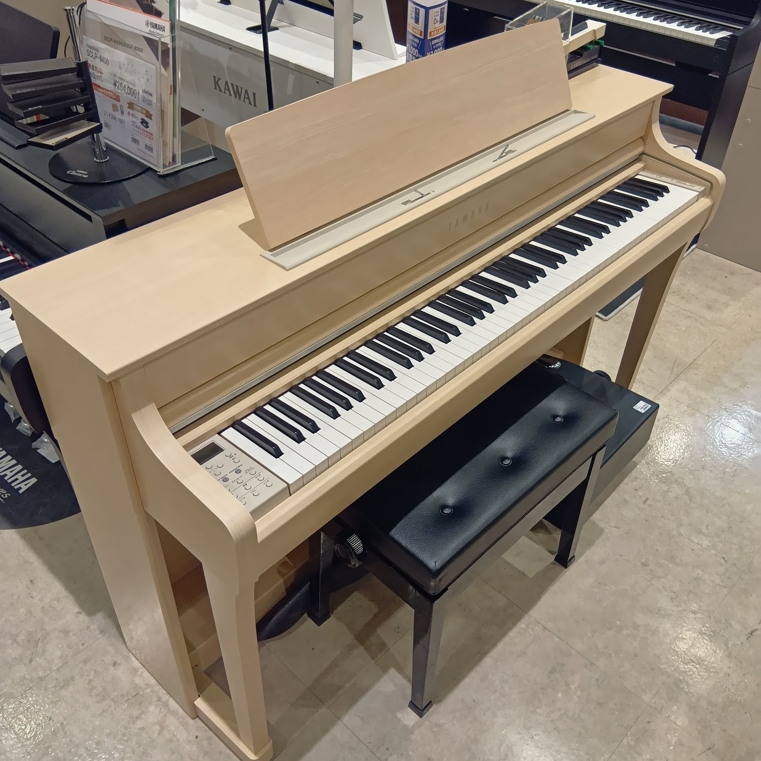 例えば 人気の電子ピアノYAMAHA/CLP-845なら