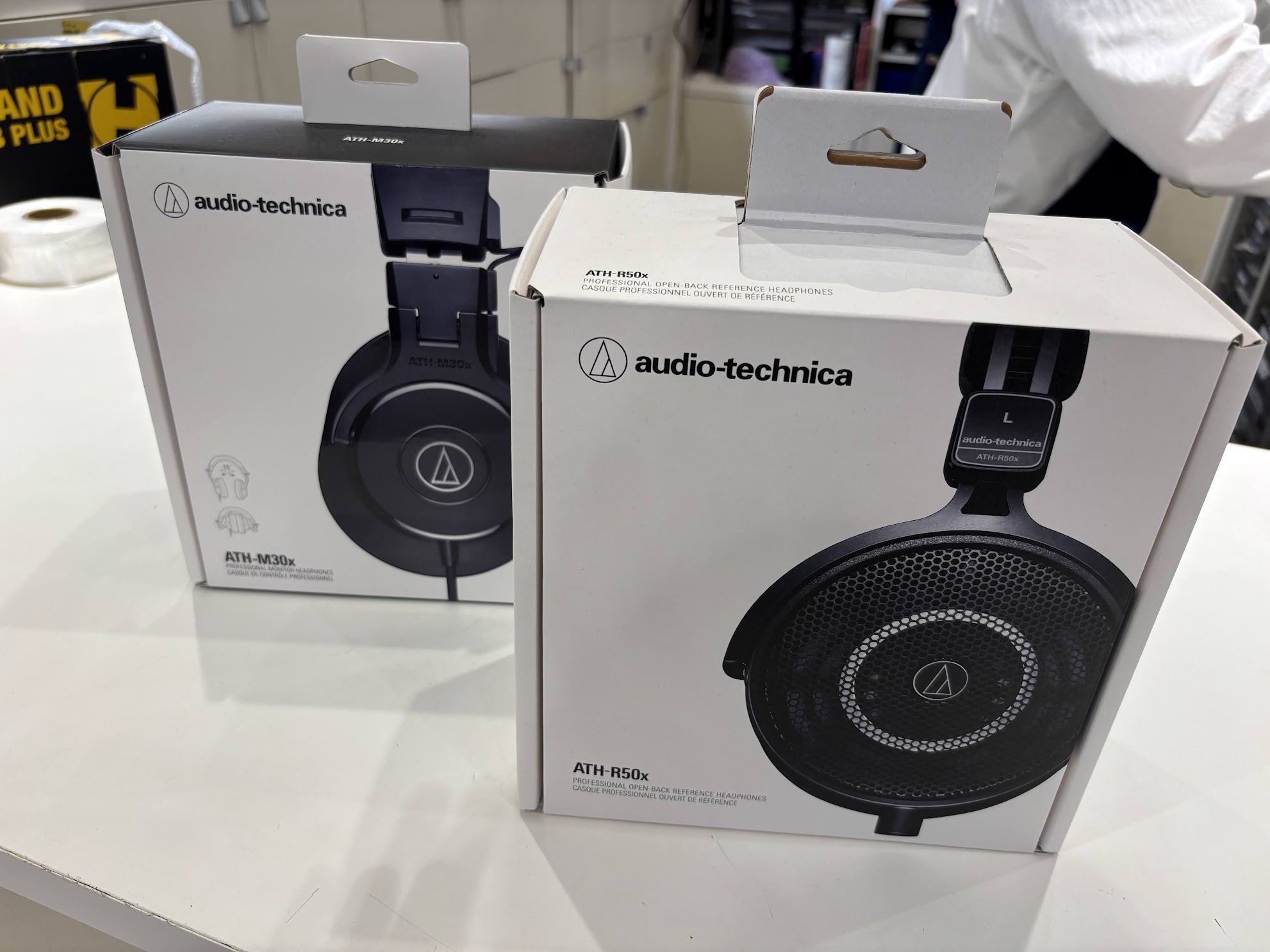 【2026年6月3日〜16日限定】オーディオテクニカの人気モニターヘッドフォン「ATH-M50x」と「ATH-R50x」がクリエイター応援キャンペーンで大幅値下げ！音楽制作からリスニングまでプロが愛用する名機の魅力と、島村楽器だけの安心のサポート体制をご紹介します。