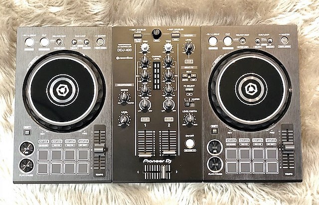 【DJ新製品】Pioneer/パイオニアのDJコントローラーDDJ-400展示してます！｜島村楽器 イオンモール釧路昭和店