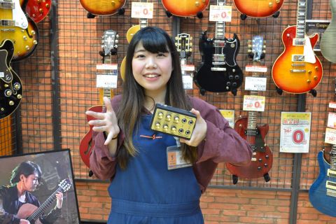 スタッフ写真 アコースティックギター・ウクレレ 中山