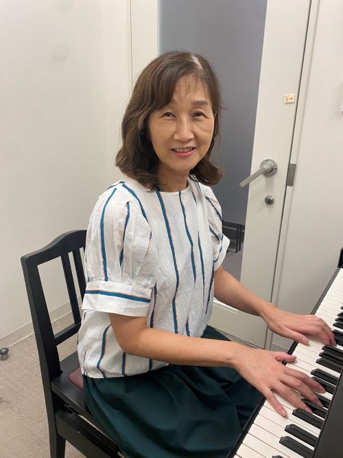 CONTENTSプロフィール：横田恵里子（よこたえりこ）インタビューコースのご紹介体験レッスン受付中レッスンルームのご紹介本番の楽しさを知る発表会よくあるご質問アクセス情報・お問い合わせプロフィール：横田恵里子（よこたえりこ） エリザベト音楽大学ピアノコース卒業。第4回日本クラシック音楽コンクール全 […]