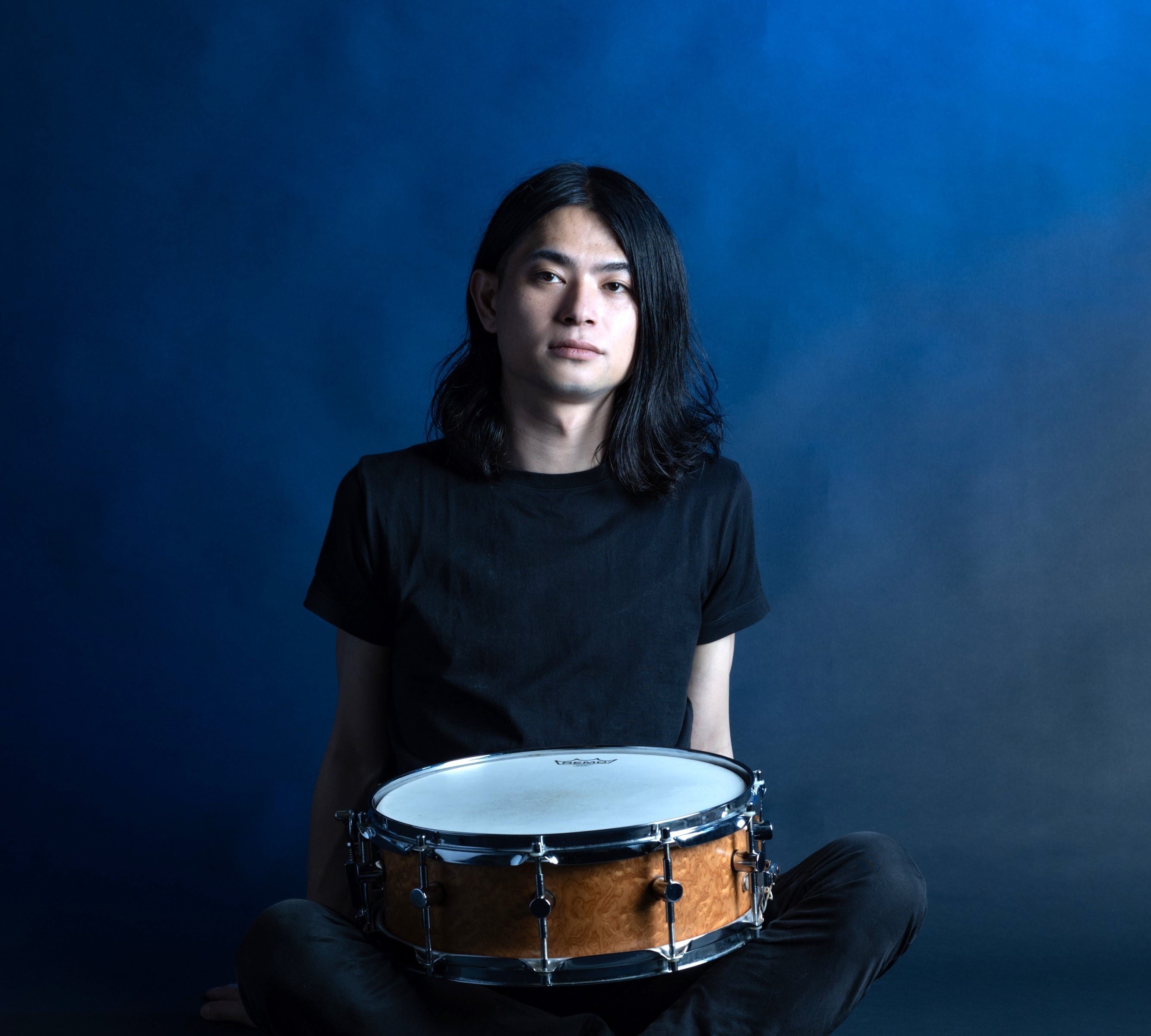 CONTENTS担当講師レッスン概要講師インタビュー音楽教室についてのお問合せ担当講師 レッスン概要 講師インタビュー 音楽について 楽器はいつから始めましたか？また始めたきっかけは？ 高校生の頃です。学生の頃にヒップホップを聞いており、楽器屋に置いてあったターンテーブルに目を引かれていたところ、横 [&hellip;]