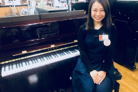 スタッフ写真 店長(ピアノアドバイザー) 平田