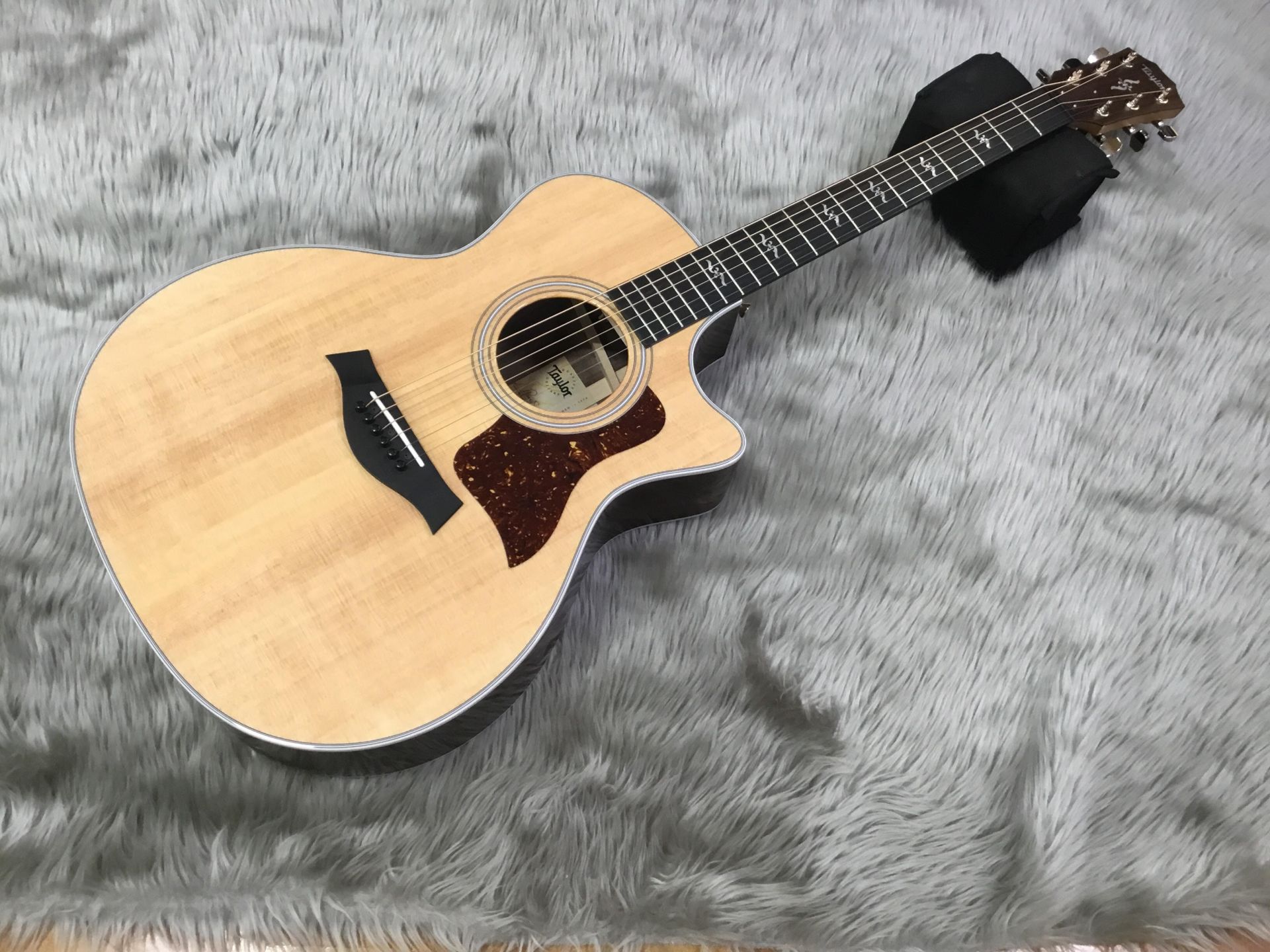 【入荷情報】Taylor 414ce RW V-Class入荷しました！