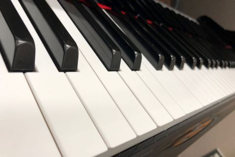 【京都/レンタルルーム/スタジオ】ピアノ・管楽器・バンド練習などいつでも思い切り練習できます！
