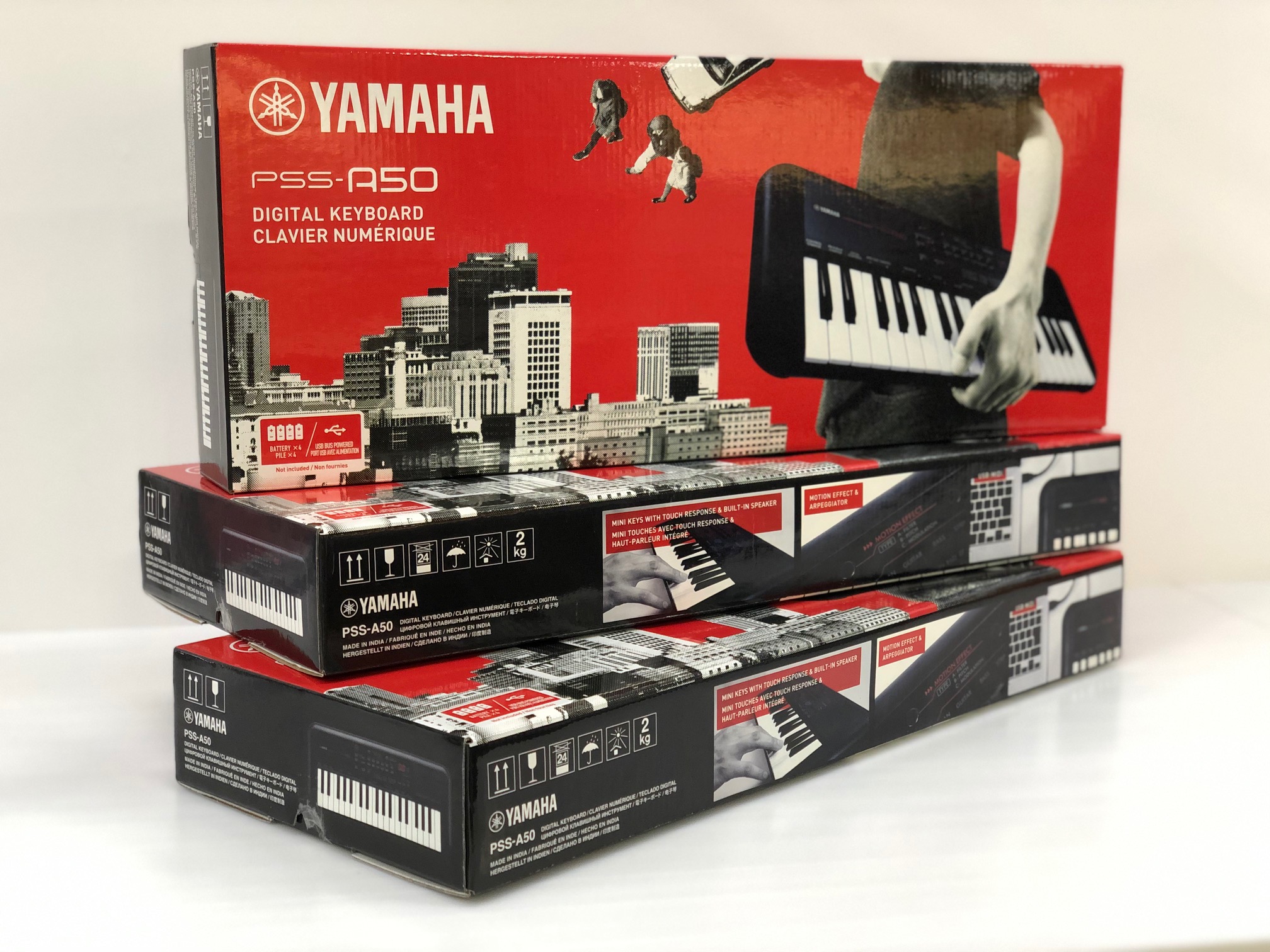 *YAMAHA　PSS-A50入荷 クリエィティブなサウンドを持ち運べ！演奏から録音、音楽制作ツールとしても活用可能なミニキーボードです。 |*メーカー|*品番|*販売価格(税込)| |YAMAHA|PSS-A50|[!￥12,100!]| [!!※こちらの商品は現在受注停止となっております。販売再 […]