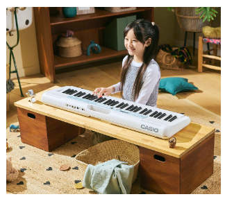 曲に合わせて鍵盤が赤く光り、弾く場所を教えてくれます。初めて触るお子様でも、楽譜が読めなくても、大好きなメロディーを「自分で弾ける」喜びを簡単に味わえます。