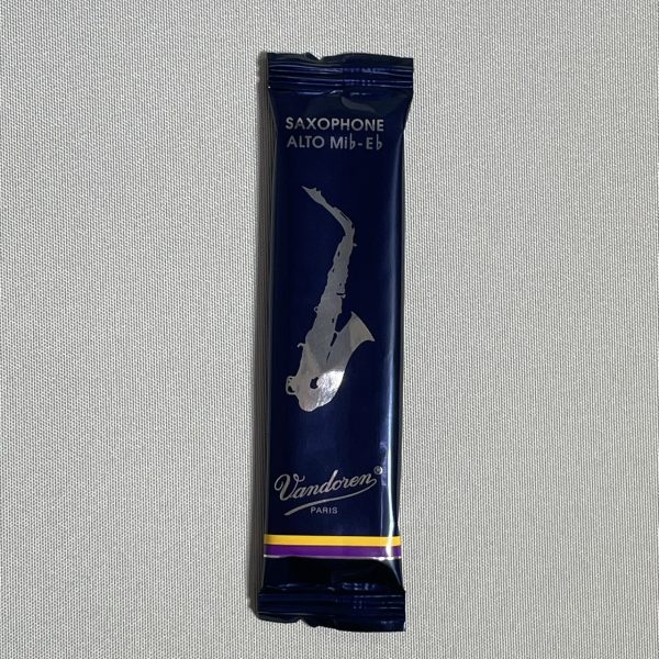 Vandoren/AS2.1/2バラ<br />
アルトサックスリード<br />
1枚￥583