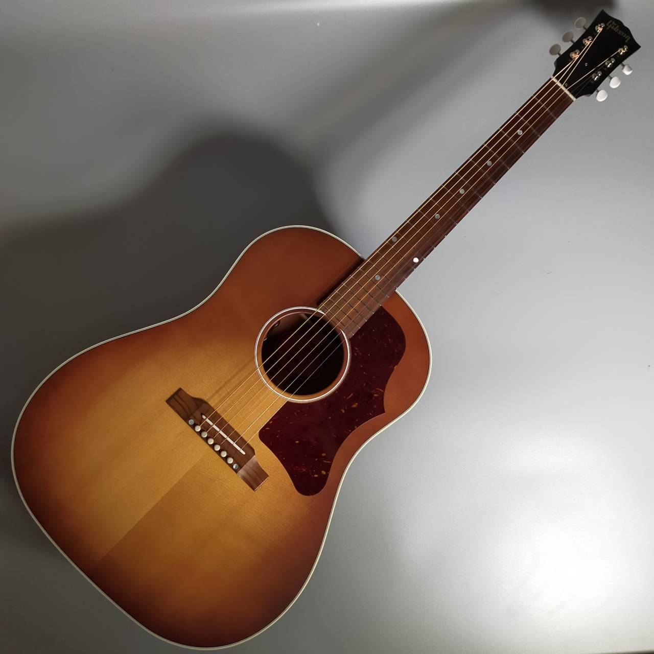 GibsonJ-45 Faded 50s Sunburst
