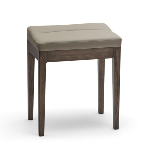 通常のKF-25ピアノ椅子