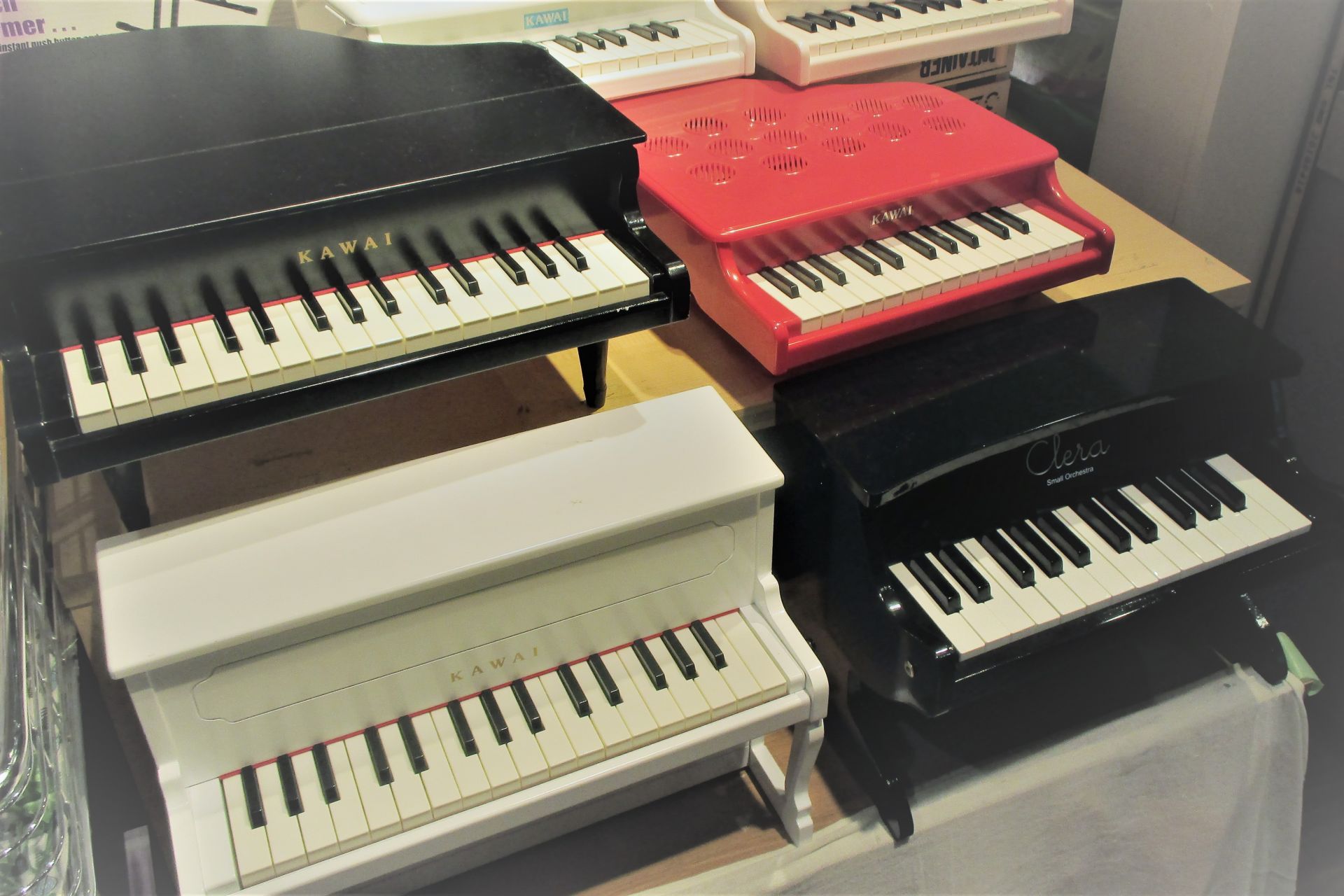 年始のご挨拶のお土産にいかがでしょうか ミニピアノ各種展示中 イオンモール京都桂川店 店舗情報 島村楽器