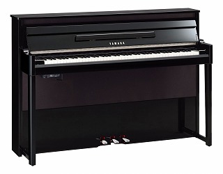 【ヤマハ　NU1X】<br />
黒鏡面　￥437,800（税込）<br />
白鏡面　￥492,800（税込）<br />
＋別途配送設置料<br />
<br />
珍しい「アップライトピアノタッチ」のピアノ。<br />
こちらはぜひ、大人の皆さまで子どものころヤマハのアップライトピアノを使っていた、という方の趣味用にピッタリです。懐かしいあのタッチで弾いていただけます。<br />
<br />
お子様の練習用でお考えの方は、グランドタッチのN1Xまたは、カシオのGP-1000でご検討をおすすめいたします。