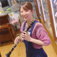 樋田春菜〈管楽器アドバイザー〉<br />
音楽大学にてクラリネットを専攻しておりましたので、とくにクラリネットの演奏面のご相談には詳しくお答えできます。