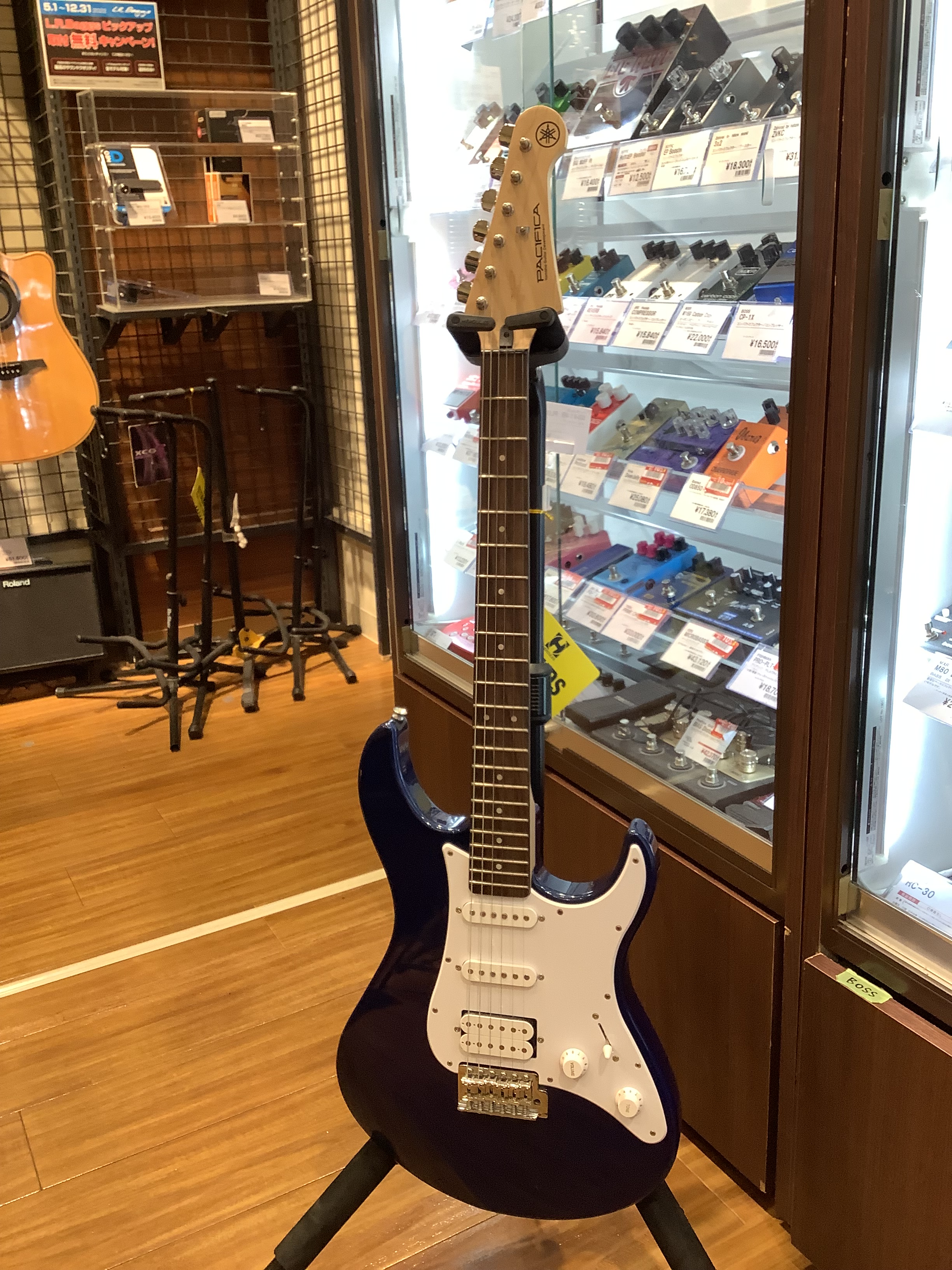 中古エレキギターYAMAHA PAC012