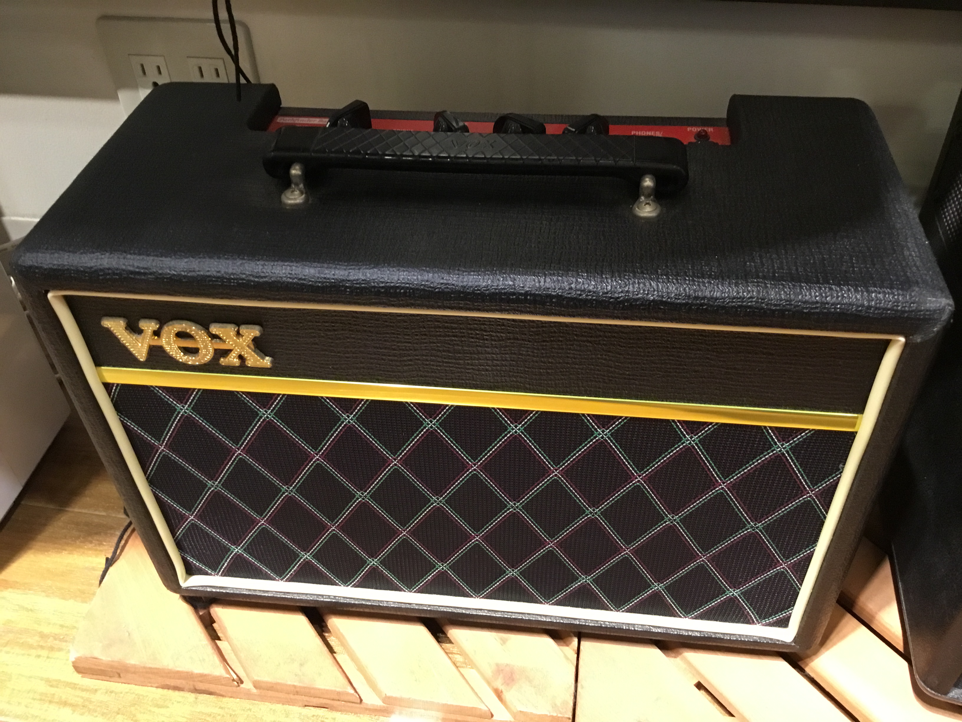 中古アンプVox Pathfinder10Bass