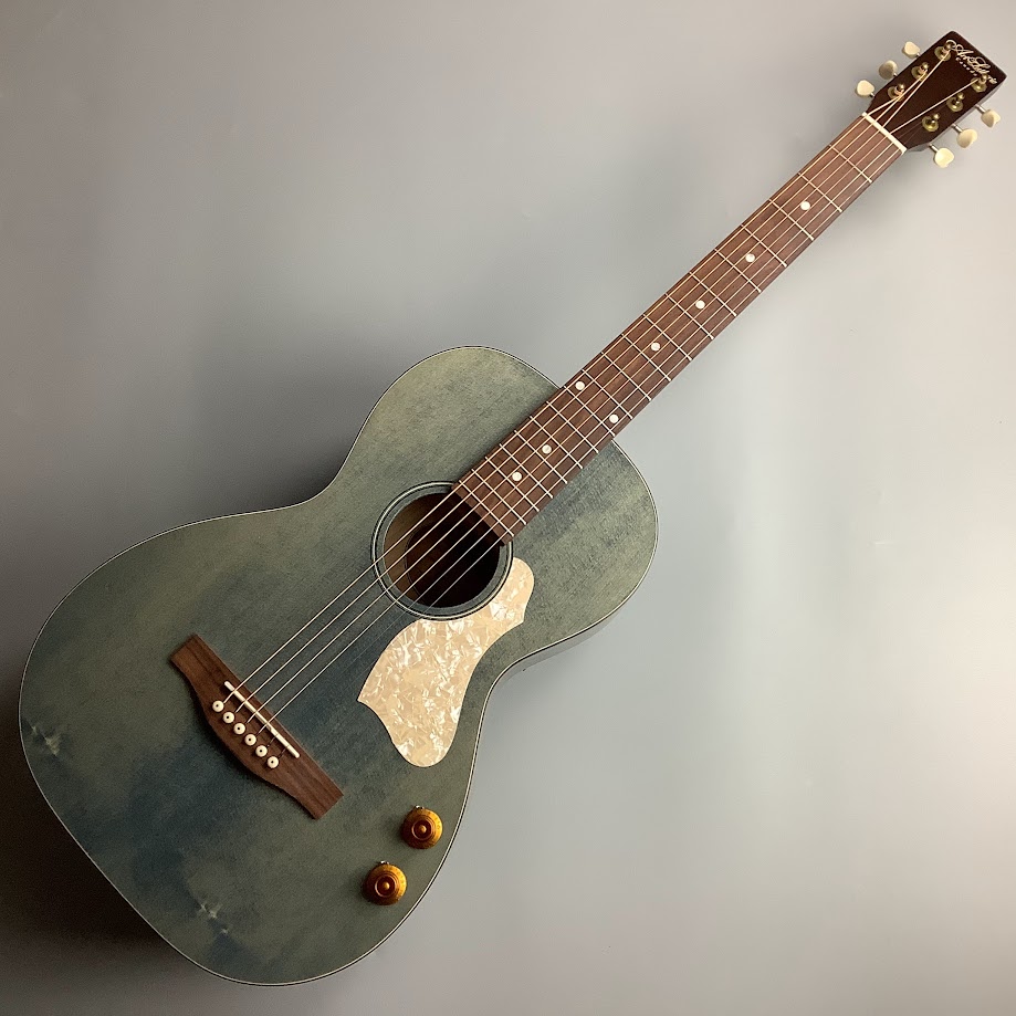 Art & Lutherie　エレアコギターRoadhouse Denim Blue Q-Discrete