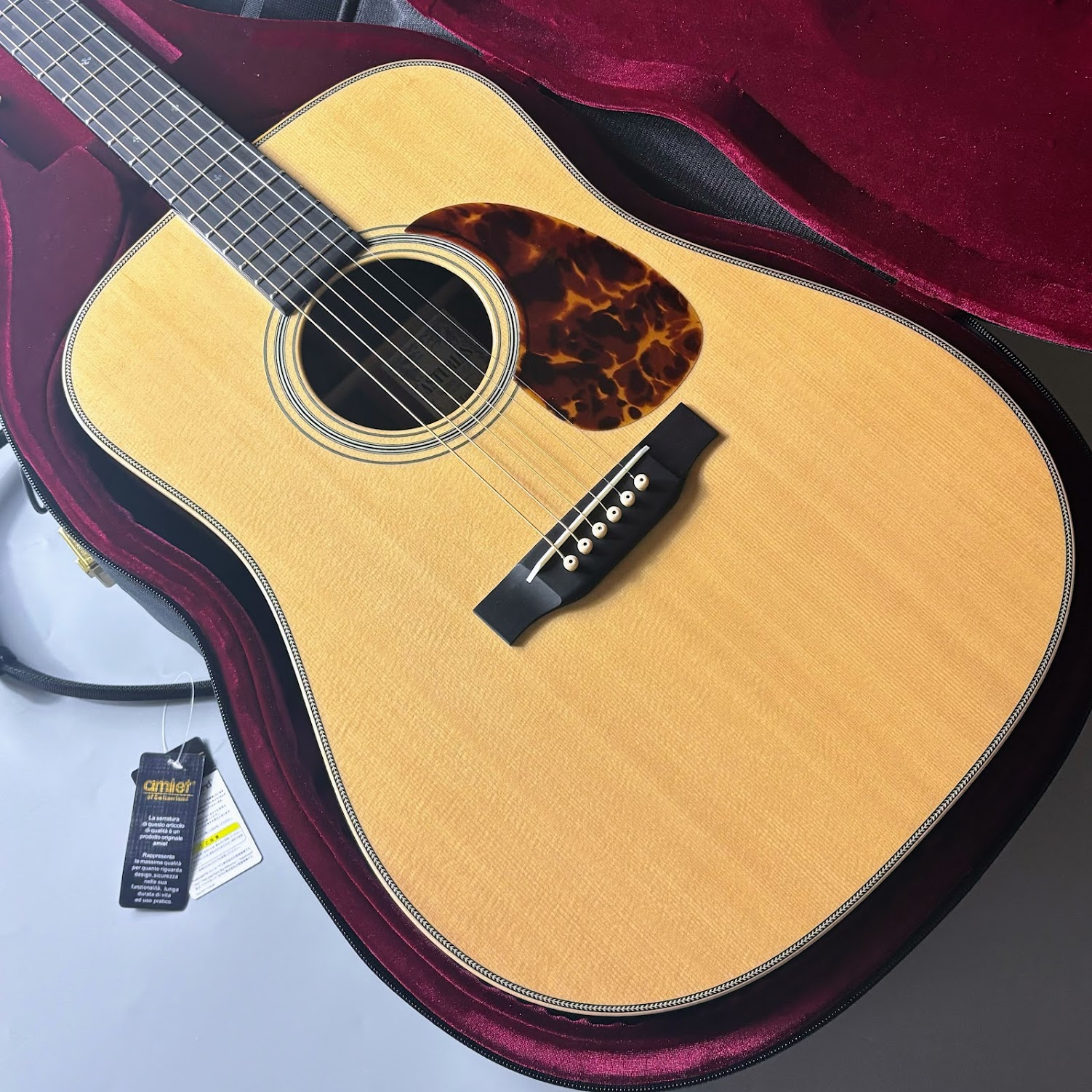 アコースティックギターTrad D Reverence