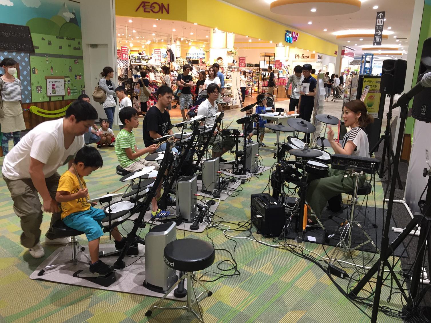 Roland認定講師による夏休み限定・初心者向けドラム体験会をイオンモール京都桂川店で開催！5歳から参加OK・持ち物不要。ドラムの楽しさを手軽に体験できます。事前予約受付中！