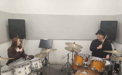 軽音楽部の皆さんを応援!ギター・ベース・ドラムのレッスン生大募集!