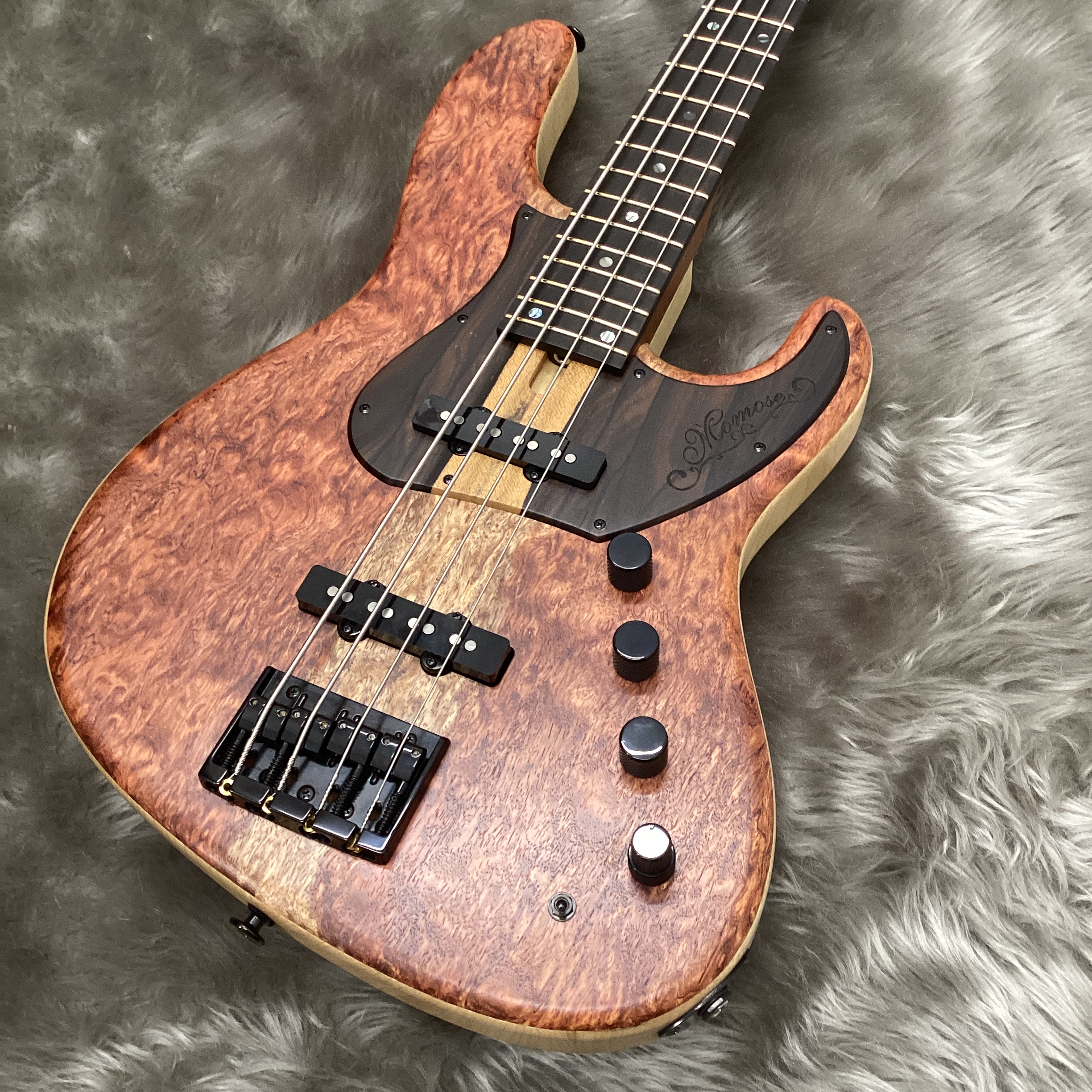 BASS ベース momose 限定 新品