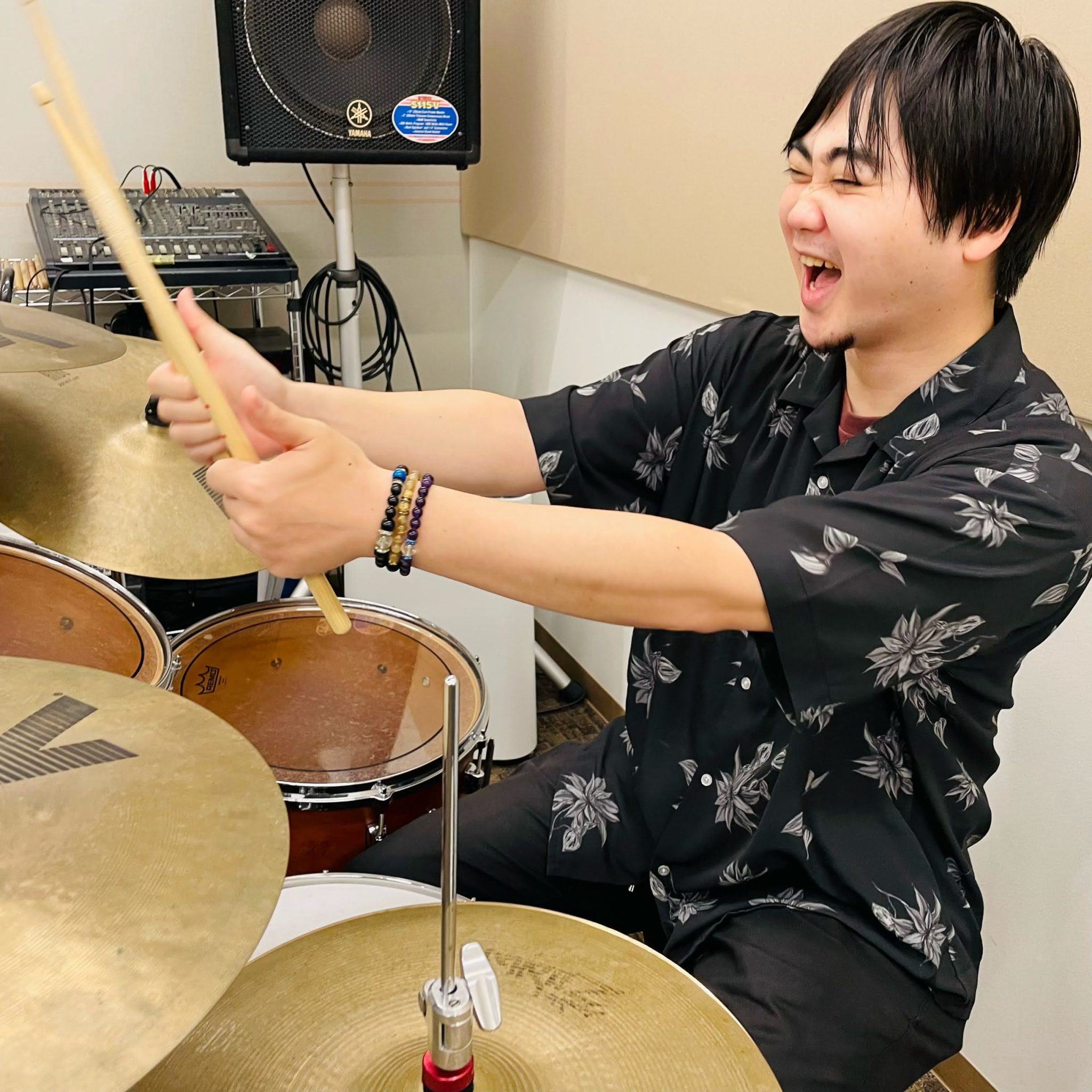 CONTENTS★福岡県・博多区でドラムを習うなら、ららぽーと福岡店へ！★講師紹介！★ご入会をお考えの方へ★お問い合わせ先はこちら！★福岡県・博多区でドラムを習うなら、ららぽーと福岡店へ！ 2022年にオープンした『島村楽器ららぽーと福岡店』！ 音楽を楽しみたい気持ちをサポートするのが島村楽器の音楽 […]