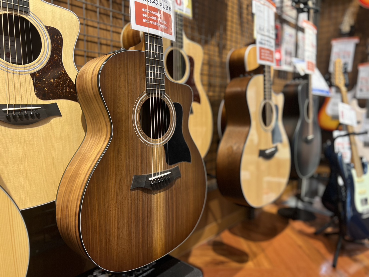 CONTENTS福岡でTaylor（テイラー）ギターをお探しの方はららぽーと福岡店へ当店展示中商品福岡でTaylor（テイラー）ギターをお探しの方はららぽーと福岡店へ 島村楽器ららぽーと福岡店はTaylor Japan設立後に発足されたディーラー制度に定められた、正規ディーラー店舗でございます。 当 […]