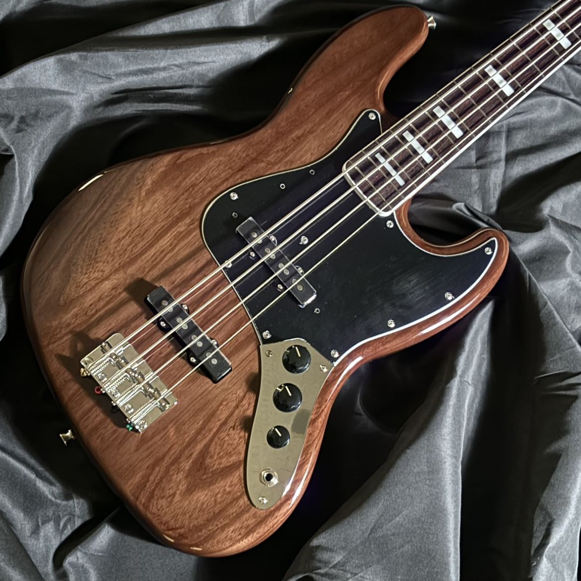 FenderFSR Made in Japan Traditional 70s Jazz Bass 島村楽器限定カラー