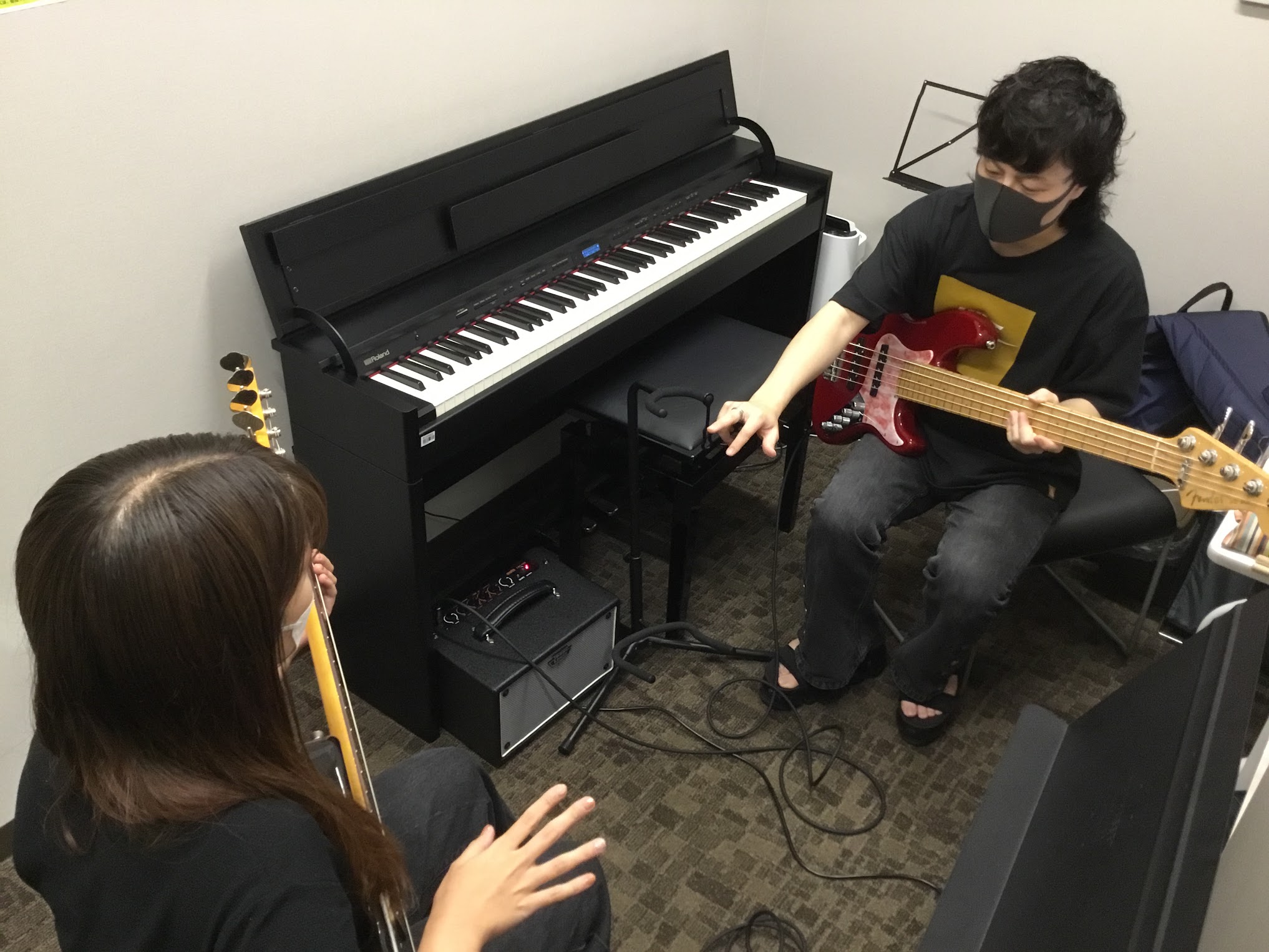 冬休みに楽器を弾けるようになりたい学生さん！一歩踏み出してみましょう！