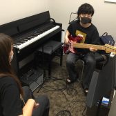 ららぽーと門真店【小学校高学年から大人の方まで通えるエレキベース教室】秋山 ひろき(火曜日) ～インタビューをしてみた！～