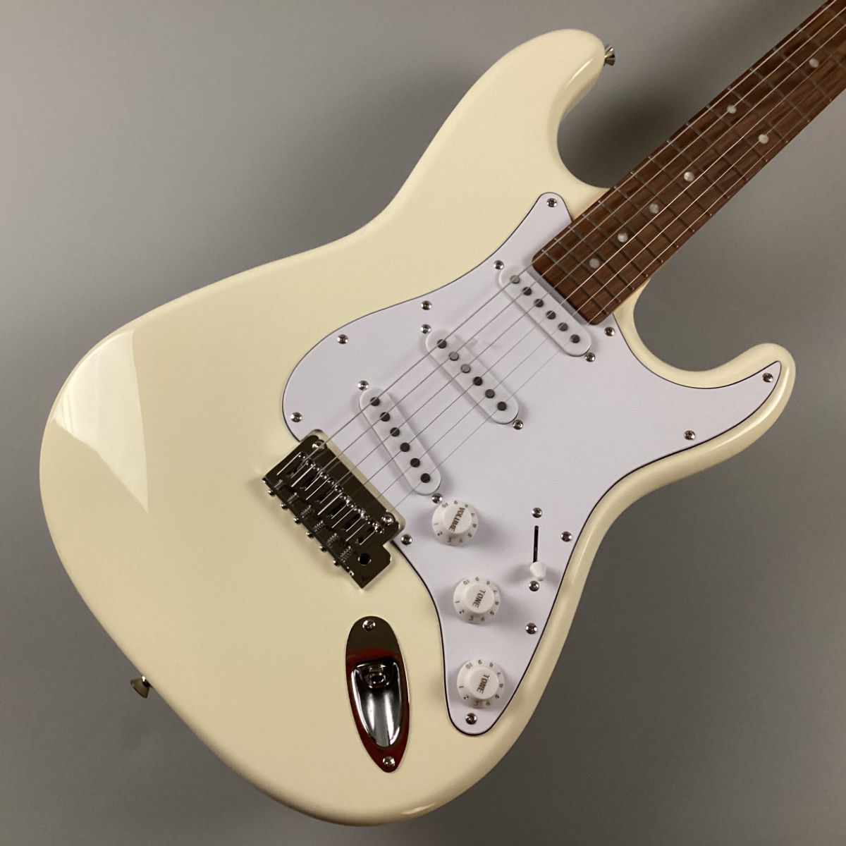 HISTORY HST-Performance White Ivory