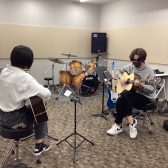 【音楽教室】スタッフが体験レッスンを受けてみた～山岡先生のギターレッスン～