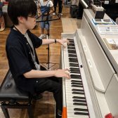 【店頭デモ演奏】8/18(日)ピアノインストラクター山家による店頭コンサートを行います！