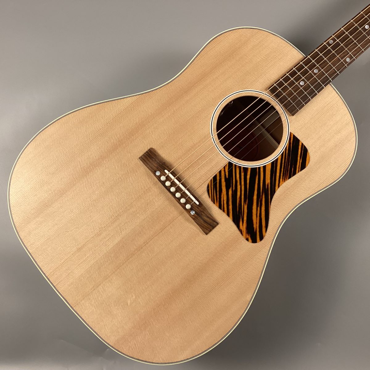 GibsonJ-35 Faded 30s