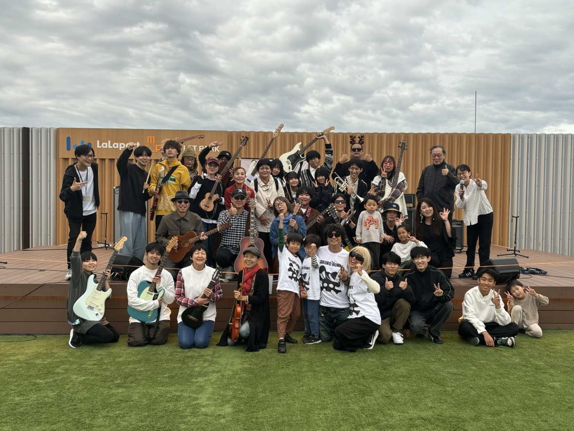 シェイク シェイク ブギーな胸騒ぎ、松岡です。 先日11月10日に開催された第2回カドロックの模様をお届けいたします。 雨予報もくつがえり天気に恵まれて開催されたカドロック、めちゃくちゃ盛り上がりました！ 最高のライブイベントとなったカドロック、各出演者の皆様の写真も交えつつ、1組ずつご紹介！ カド […]