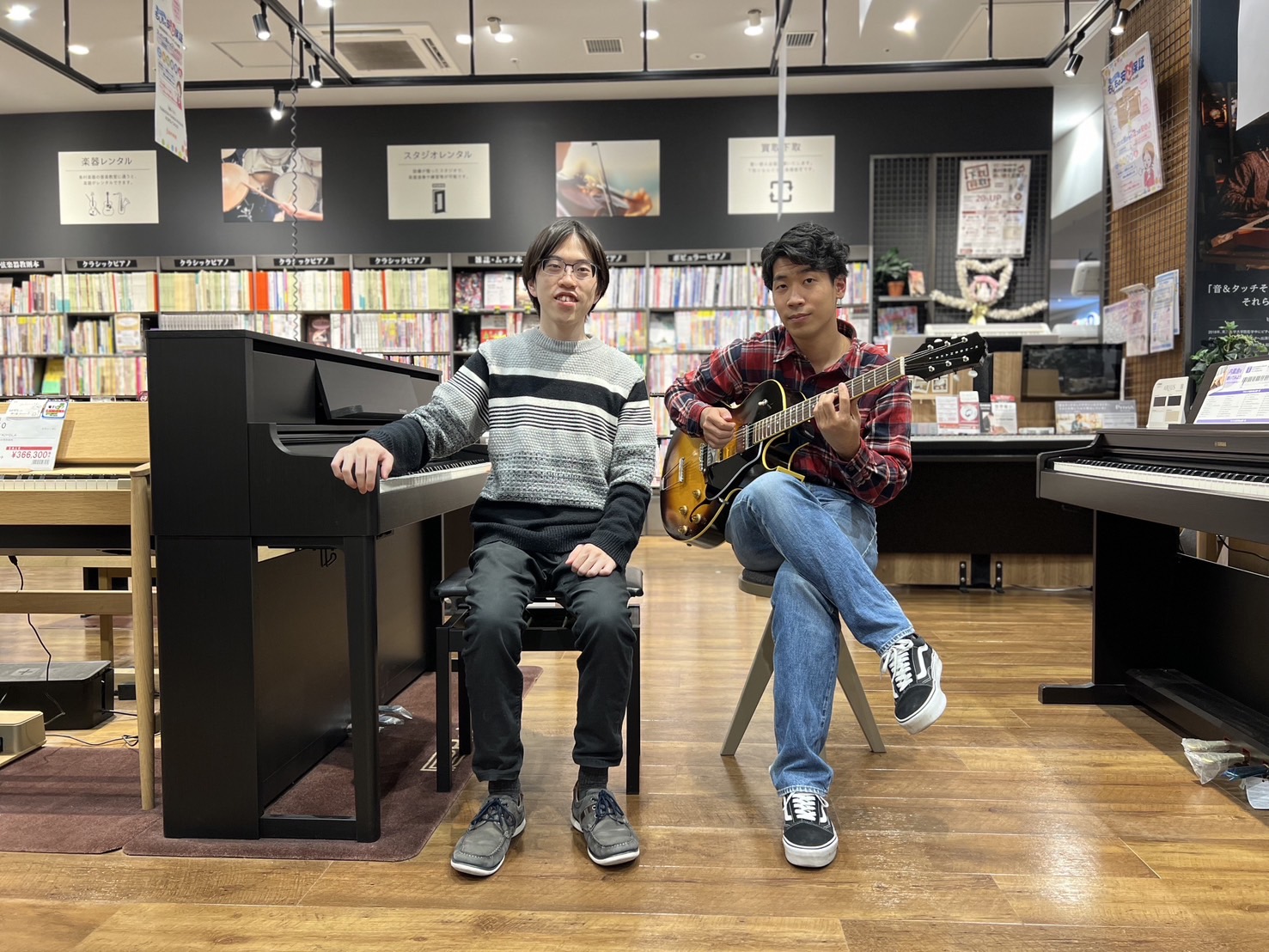 みなさま、こんにちは！ イベント開催が決まりましたのでご案内させていただきます！ CONTENTS概要ギター講師：天倉 康介（あまくら こうすけ）ピアノ講師：山家 有翔（やまが すみと）ご予約方法概要 ギター講師：天倉 康介（あまくら こうすけ） ピアノ講師：山家 有翔（やまが すみと） LIVE  […]