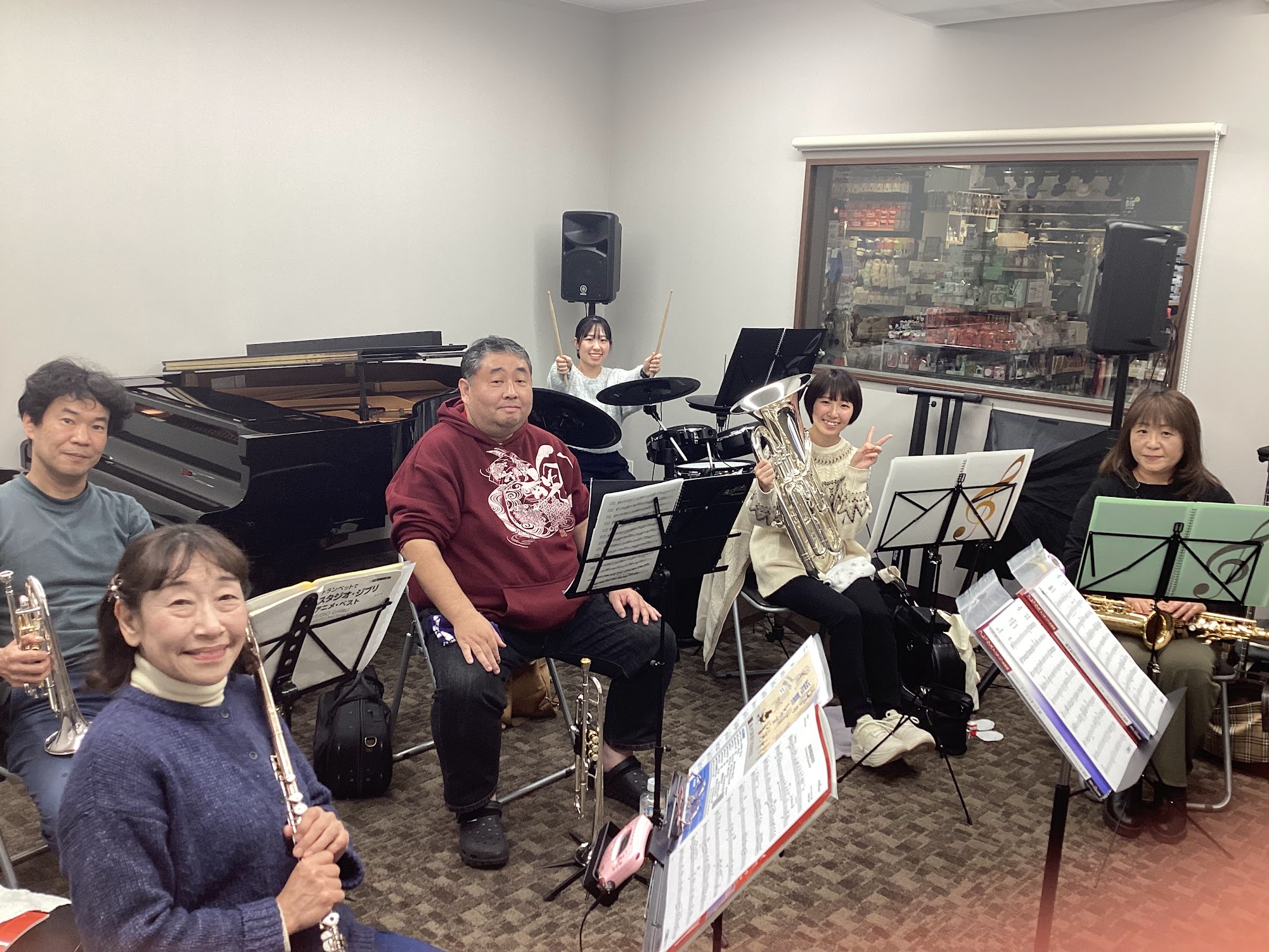 みなさまこんにちは！ 今月の「ららかど吹奏楽団」の模様をレポートさせていただきます！ CONTENTSららかど吹奏楽団とは12/1の練習の模様次回の練習ららかど吹奏楽団とは ららかど吹奏楽団は月に1回、門真店で活動しているサークルです！ どなたでも参加できますので、参加希望の方はオトナカマへご登録お […]