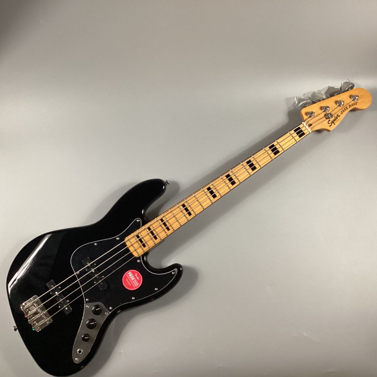 SquireClassic Vibe ’70s Jazz Bass Maple Fingerboard Black