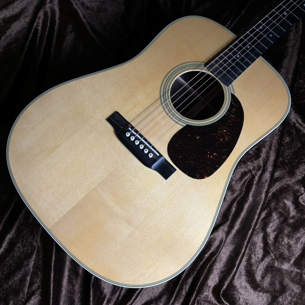 MartinMartin D-28 Standard