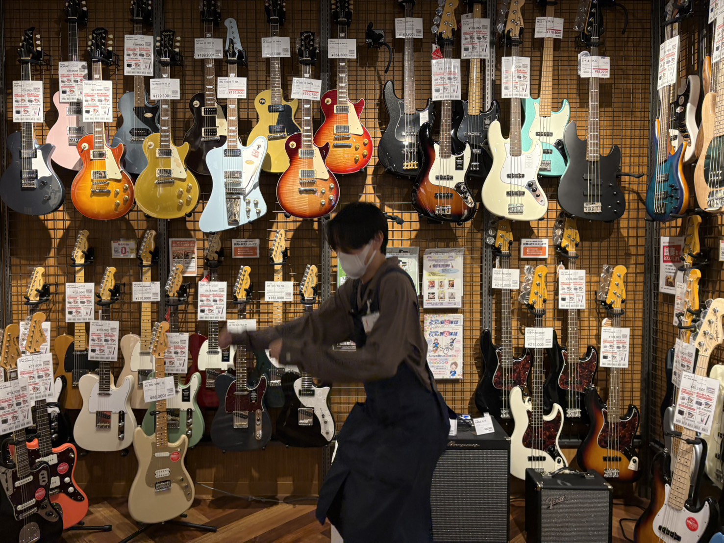 店長吉岡（よしおか）