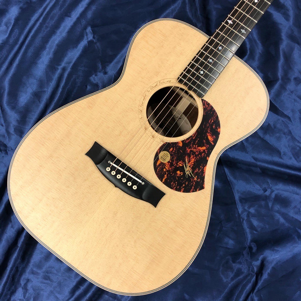 *生鳴りに優れ、バランス良くしっかりと鳴る！Maton（メイトン）の定番モデル「EBG808 ARTIST」2020年限定モデル！ 小振りなボディからは想像できない程心地よく音量豊かに響き、 サイド＆バックには厳選されたブラックウッド材を使用、トップ材にも上質なシトカスプルースが使用され相互相まって […]