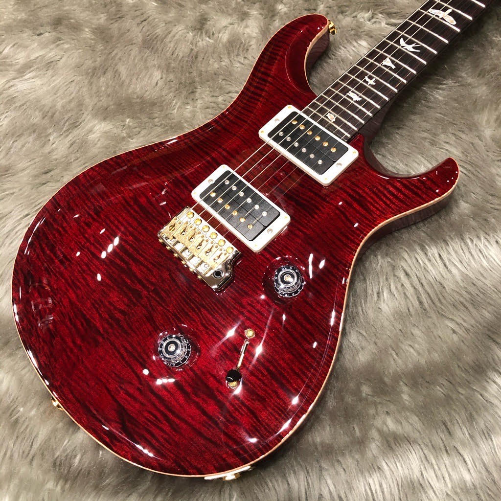 *数々のアーティストが所有するポールリードスミス！ブラックチェリーが入荷です！ PRS（ポールリードスミス）といえば、このCustom 24！ 数々の著名アーティストも使用し、際立った明瞭度とハイエンド、ローエンドともによく伸びるトーンが特徴的です。 あらゆるジャンルにマッチし、本機は10TOP(テ […]