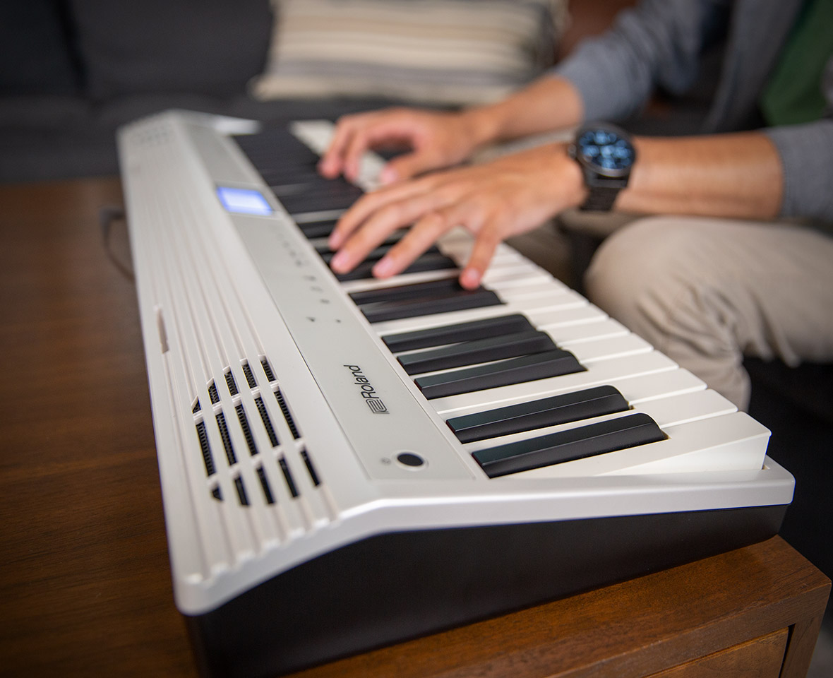 おうち時間をキーボードで】Roland GO-61P-A「Alexa」（アレクサ）搭載キーボード展示中｜島村楽器 ラゾーナ川崎店