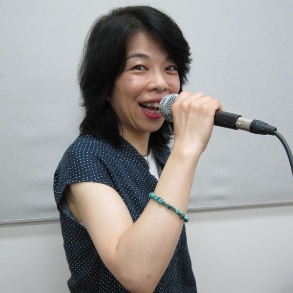 中澤　直子（なかざわ　なおこ）<br />
レコード会社で洋楽のCDディレクターを経て、ボイストレーナーとなる。<br />
ボイストレーニングを中心に、ポップス、ロック、ジャズの歌唱指導を行う。