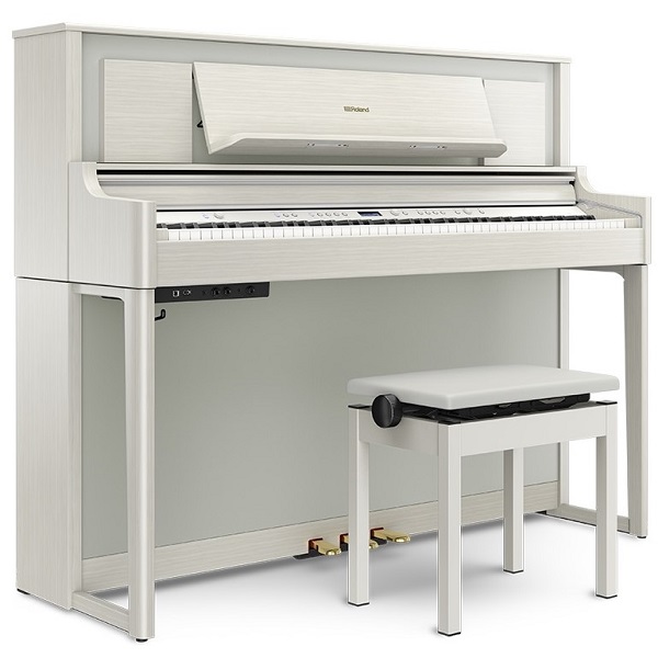 LX706GP<br />
Roland×島村楽器コラボレーションモデル。<br />
ハイ・スタンダード電子ピアノLX706をベースに、オリジナルカラー、日本語表記パネル、音色数・デモ曲・アンビエンス・マイステージ追加の限定仕様。<br />
<br />
カラー<br />
KURO / SHIRO(展示)<br />
各 ￥315,700