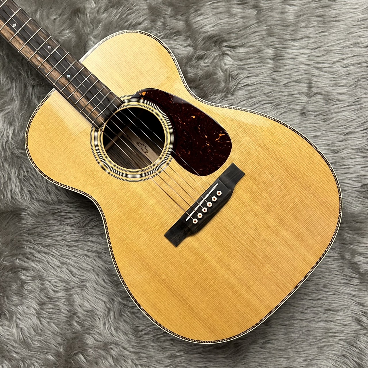 Martin00-28 Standard