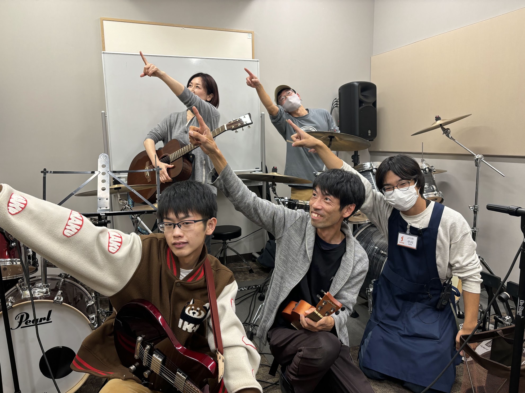 ららぽーと堺『OPEN MIC CLUB』、11月度を開催しました！！今回はオガドンでの開催です！！ 今日は、SHISYAMOをゆったり演奏しました！ 本日は、4名の方にご参加いただき、「ゆるく」「楽しく」楽器を演奏しました！！ それでは、本日のレポートです！！↓↓ OPEN MIC CLUBとは？ […]